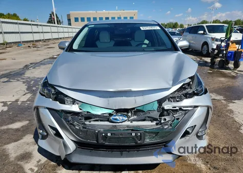 2019 Toyota Prius Prime z USA, uszkodzony, nr VIN JTDKARFP5K3112891